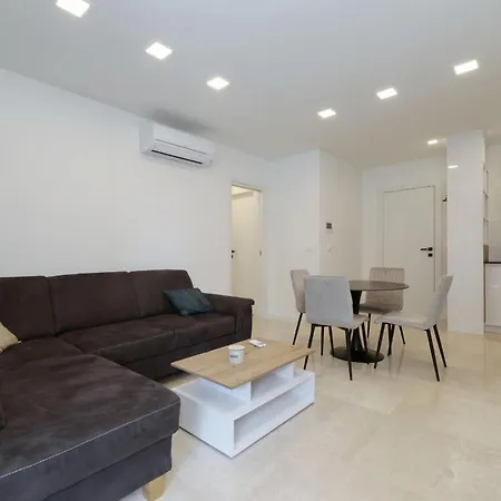 Brkic In - With Balcony Apartmán