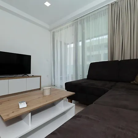 Brkic In - With Balcony Apartman *