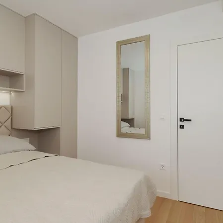 Brkic In - With Balcony Apartmán
