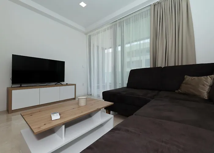 Brkic In - With Balcony Apartman *