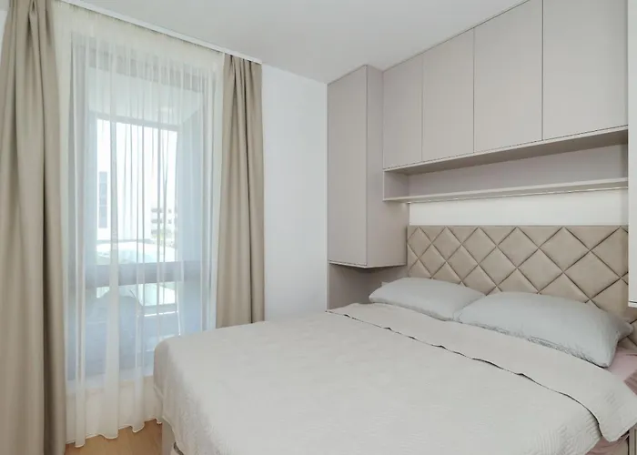 Apartman Brkic In - With Balcony Zadar